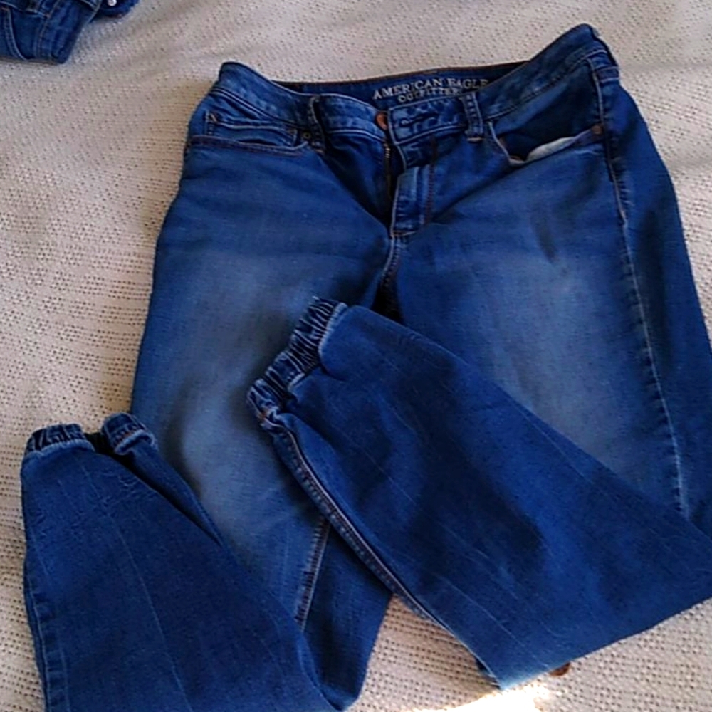 American Eagle AEO jogger jeans